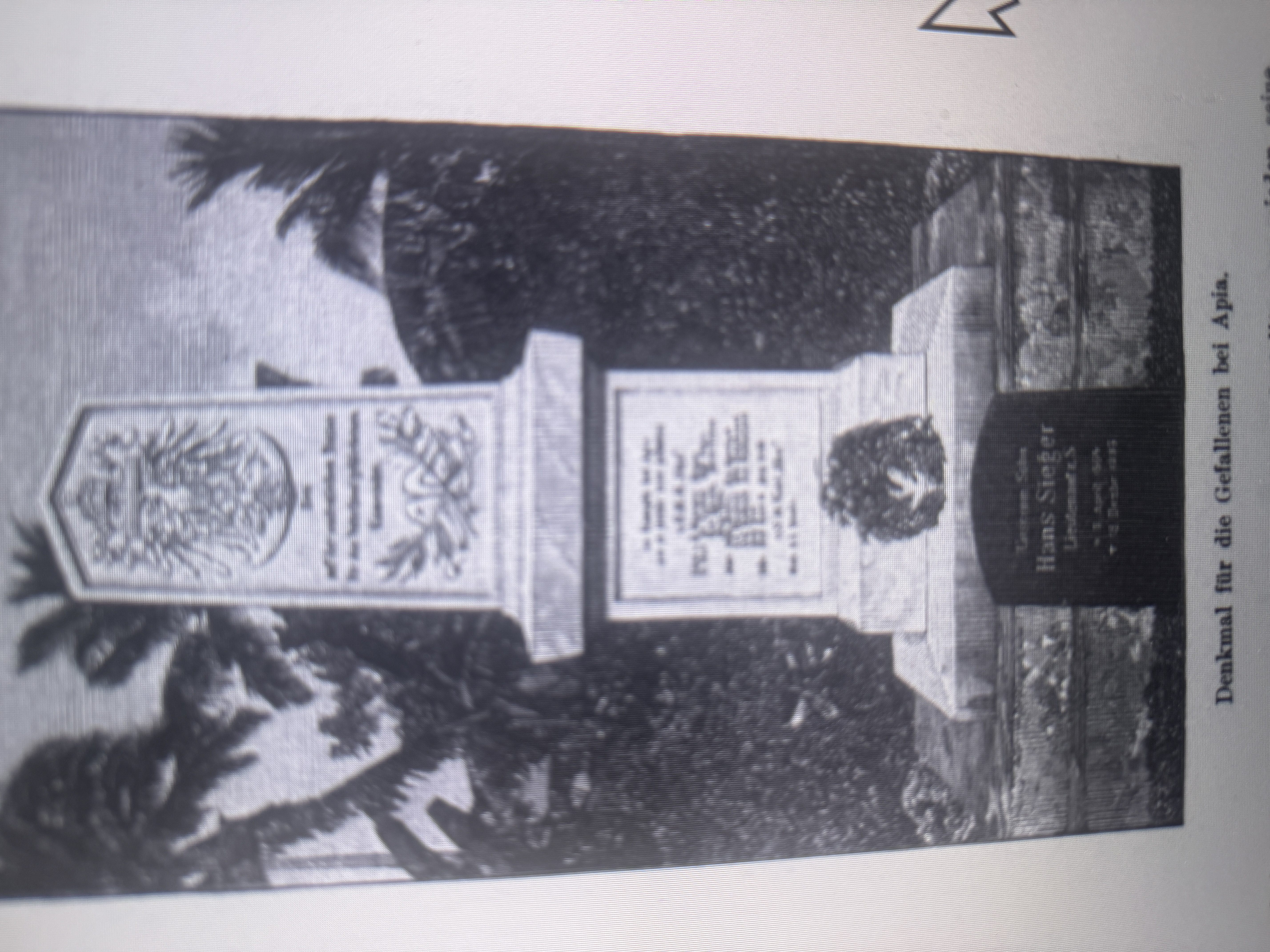 An earlier German monument marked the loss, on March 16, 1889, of several naval vessels unwisely anchored in Apia Bay when a storm hit.

Rei