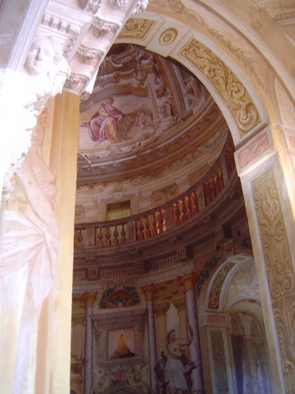 You'll have to look elsewhere for pictures of the inside of this building, because photography by the unwashed is strictly forbidden. Here's