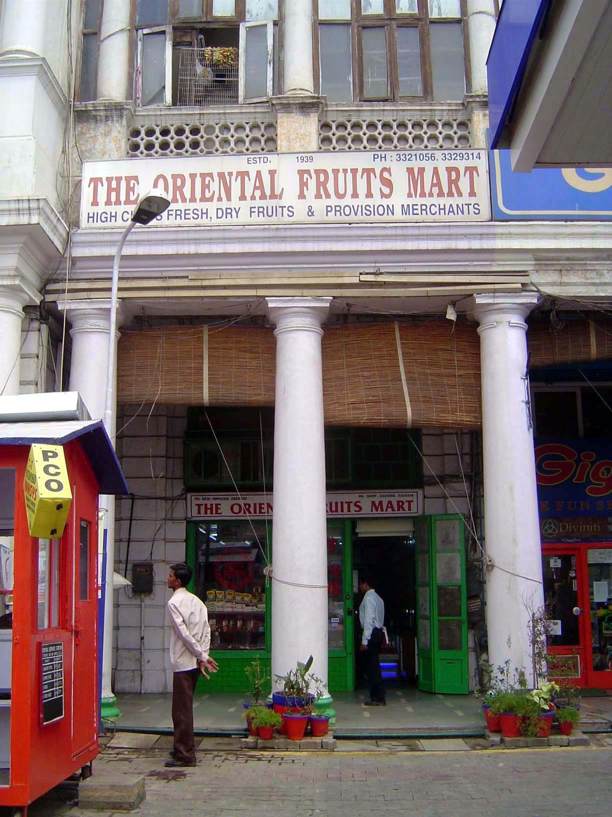 An old-timer, here since 1939.