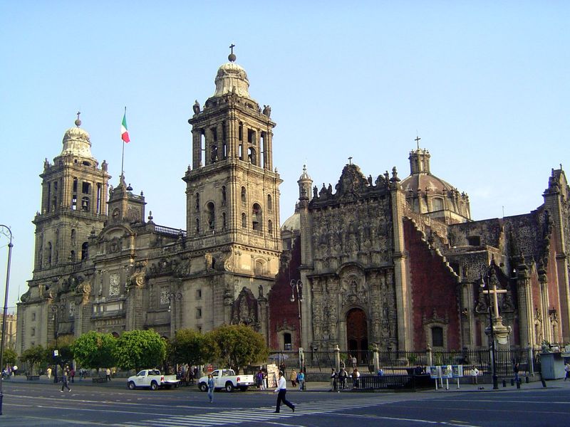 The original plan was by Claudio de Arciniega, but the bell-topped towers were added by Jose Damian Ortiz de Castro, born in Mexico in 1750,