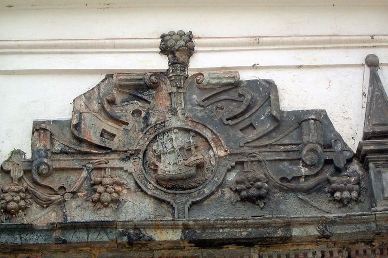 Another entrance is less clear, although certainly the presence of the Portuguese in Goa was a story of the sea and its voyagers.
