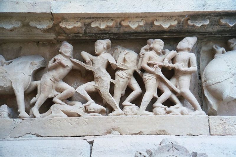 Bloody combat on the Lakshmana plinth.