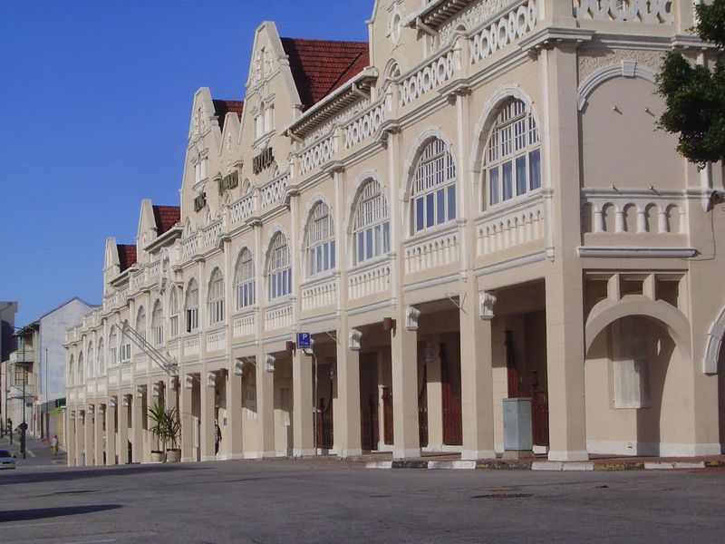 The King Edward Hotel faces the Donkin Reserve on the inland side. The hotel was closed in 2014, when this picture was taken.