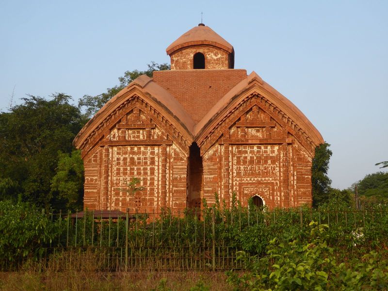 In 1655, only a dozen years after Raghunath's Syama Raya temple, the same king built the Jor Bangla or "Twin Bangla Huts" Temple. The temple