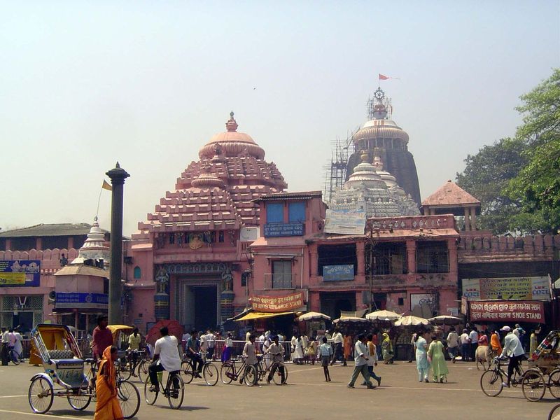 The east or main gate. The temple was established in the 12th century by Anantavarman Chodagaga as a temple of Purushottama, the god later t
