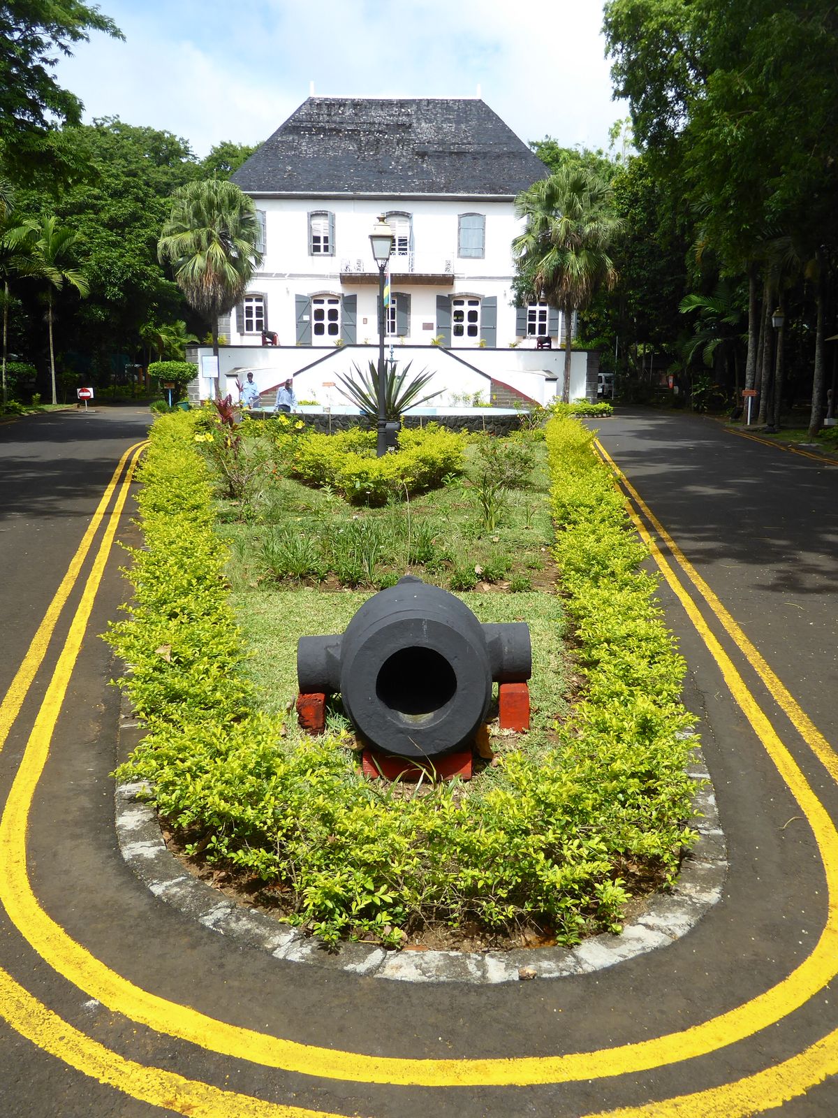 Watch that mortar! In 1950 the government, still British, bought this fine 18th century French mansion in Mahébourg and converted it into a 