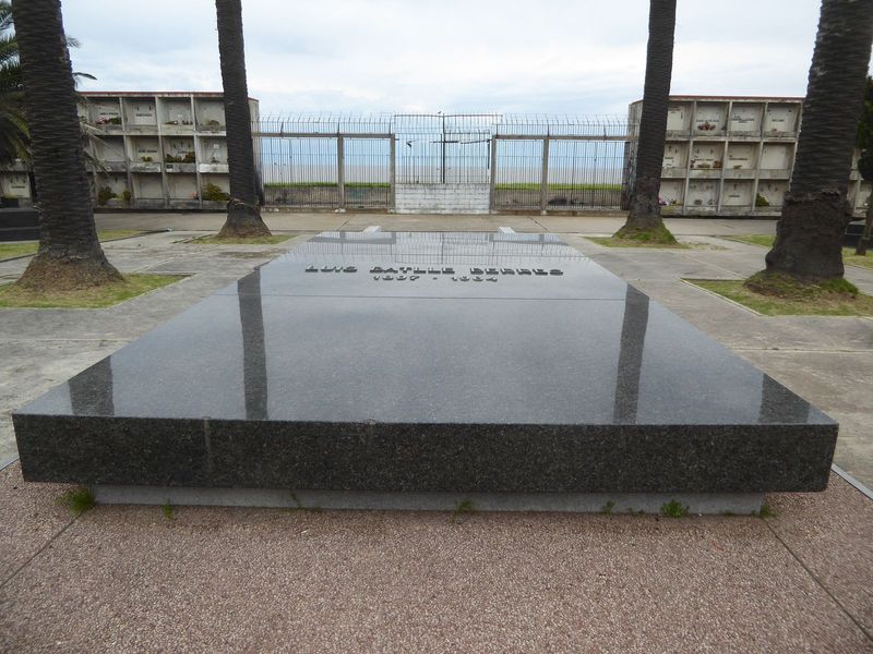 Luis Batlle Berres, 1897-1964, has an ocean view befitting a president of Uruguay in his case from 1947 to 1951 and perhaps befitting, as we