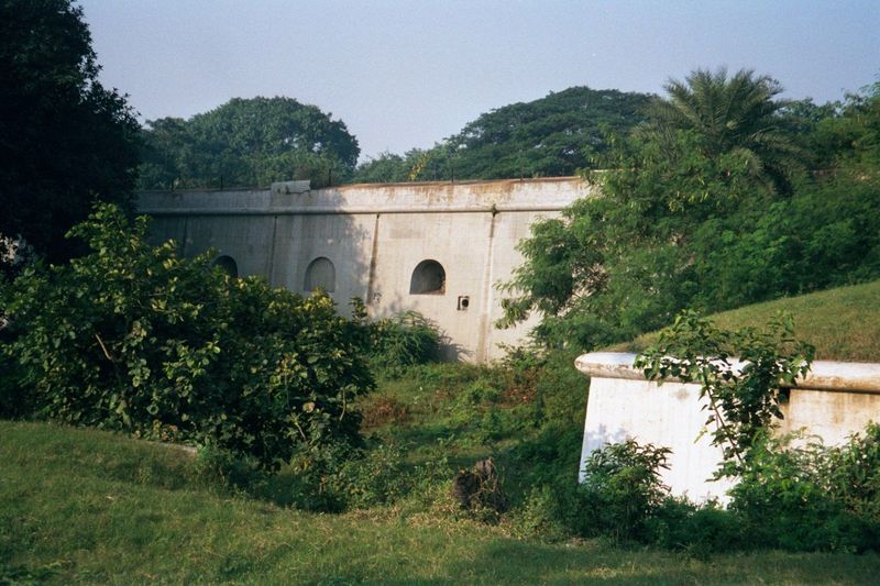 Fort St. George, founded in 1639, was a true and necessary fortress. Here, the east side, facing the sea.