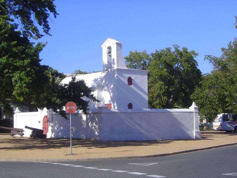 Security was an issue, and so this gunpowder storehouse was built, the so-called Kruithuis or Arsenal. The belltower is a later addition.