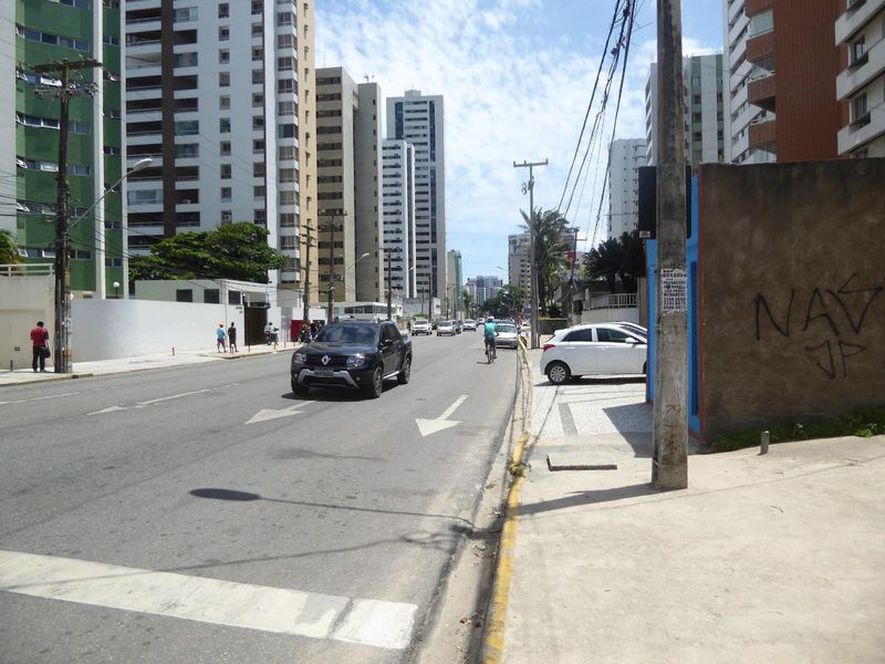 Side streets aren't much more interesting. This one is parallel to the last and one block closer to the ocean.