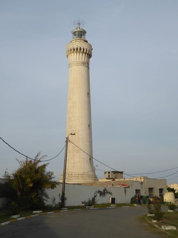 So does this lighthouse, the Phare de El Hank, another production of a member of the Prost team, in this case Albert Laprade. It's about two