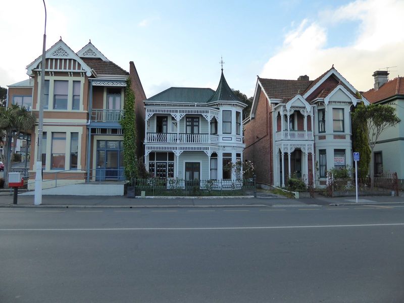 What were the few owners of flat land near downtown to do? Answer: views be damned, they'd still have their balconies and fretwork.