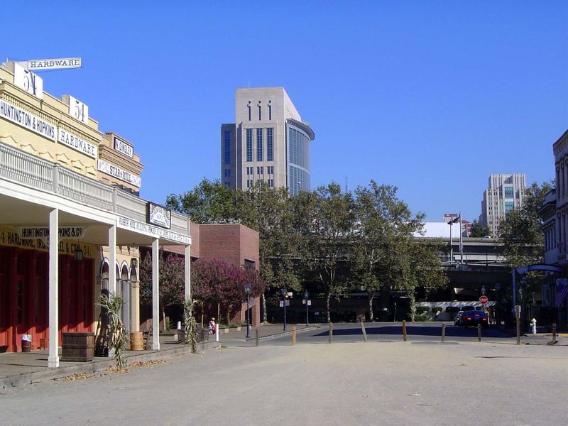 There is a vastly larger new Sacramento, of course, and it starts just beyond the elevated freeway.
