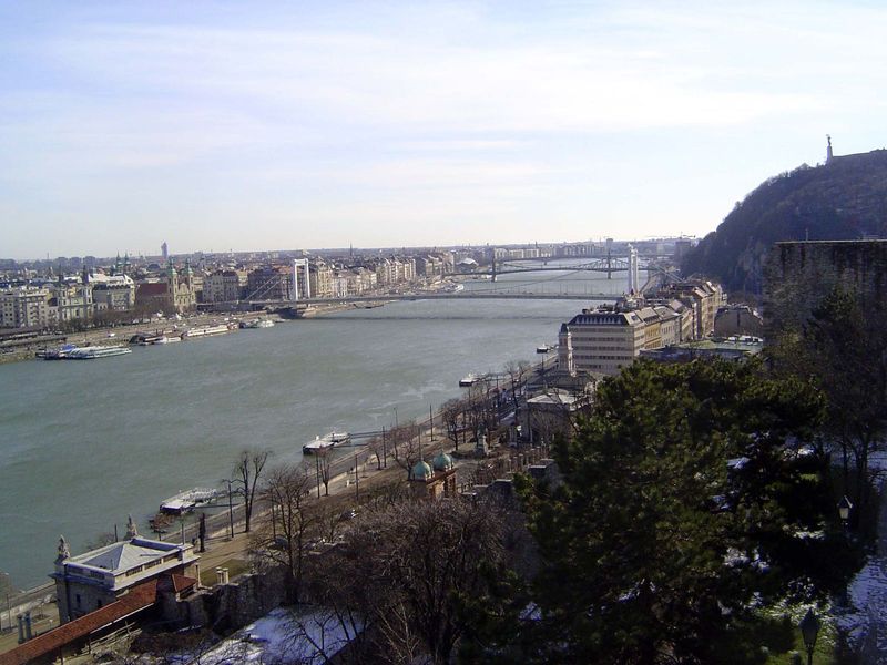 Further rotation, showing the river as it passes under the rebuilt Elizabeth Bridge and, beyond it, the ditto Liberty bridge. The Black Sea 