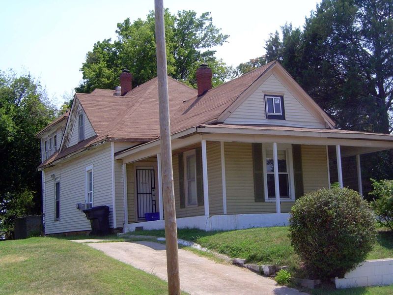 Slated for change? In 2003, investors bought this house, built in 1920 at 618 NE 6th, for $10,500.