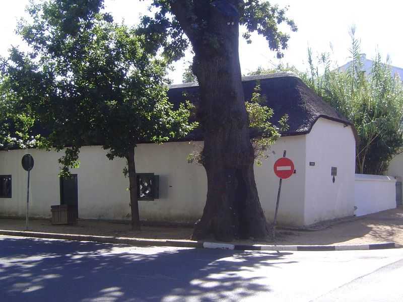 The Schreuderhuis, seen here from the street, was on land given to a VOC soldier. It's one of the oldest homes in the country but in 1970 wa