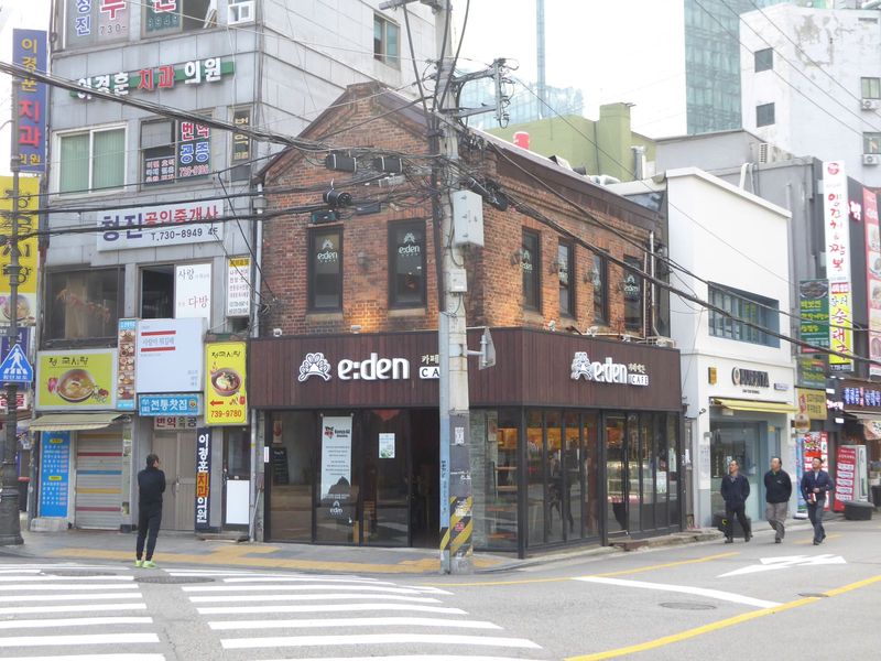 A simpler building from that era.