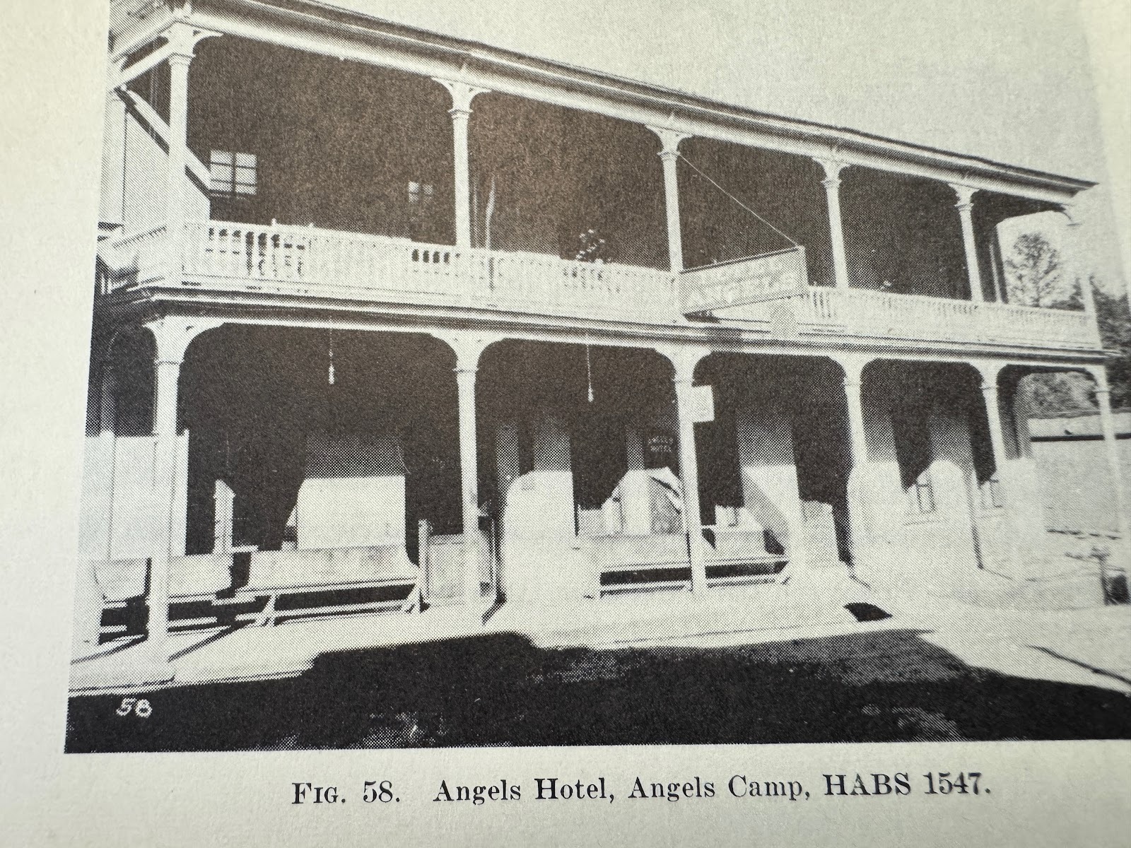 The hotel as it was in the 1940s.  Heizer