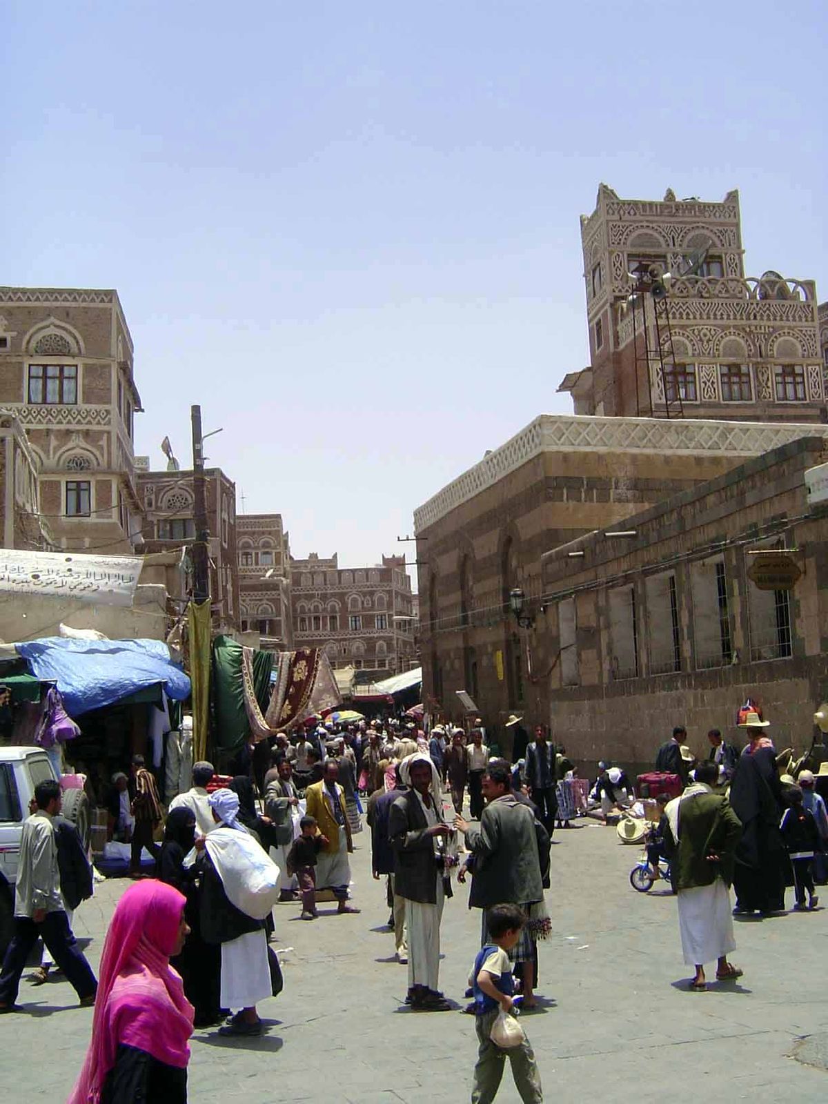 A market adjoins the mosque.