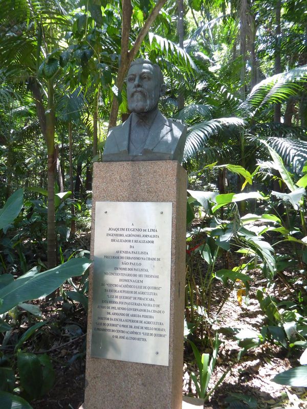Here's the guy who got the ball rolling on the neighborhood surrounding the park. An engineer, Uruguayan by birth and German educated, de Li