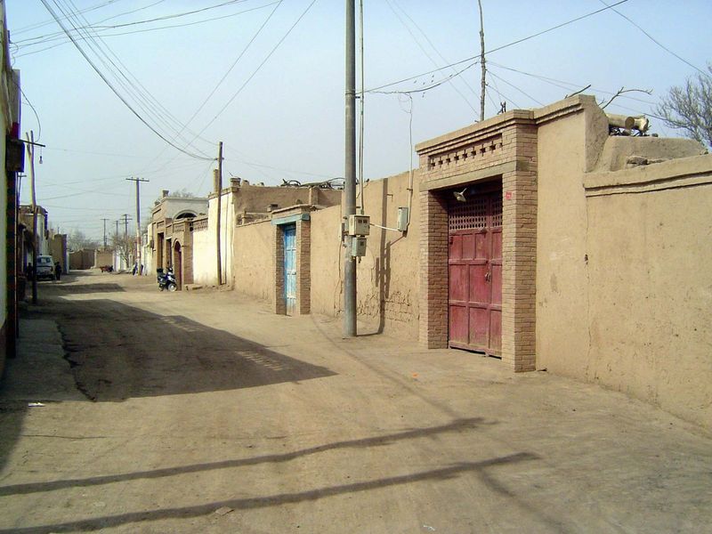 There's not a lot of street appeal, but there's plenty of privacy.