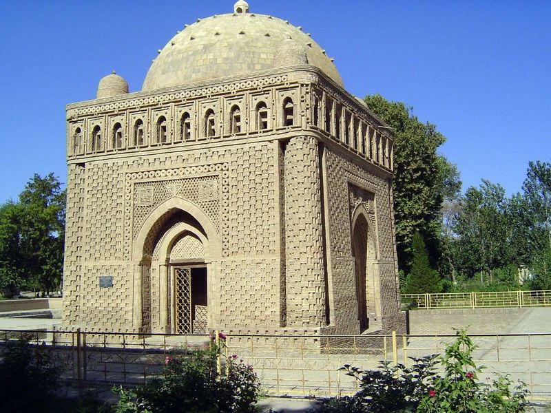 Ahmad ben Asad ben Saman, the founder of what became a dynasty, ruled an emirate in the name of the Abbasids in Baghdad. Nasr Samani, his so