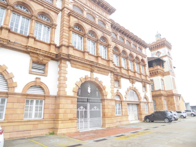 Sure enough, the government didn't take over the property until the lease ran out.