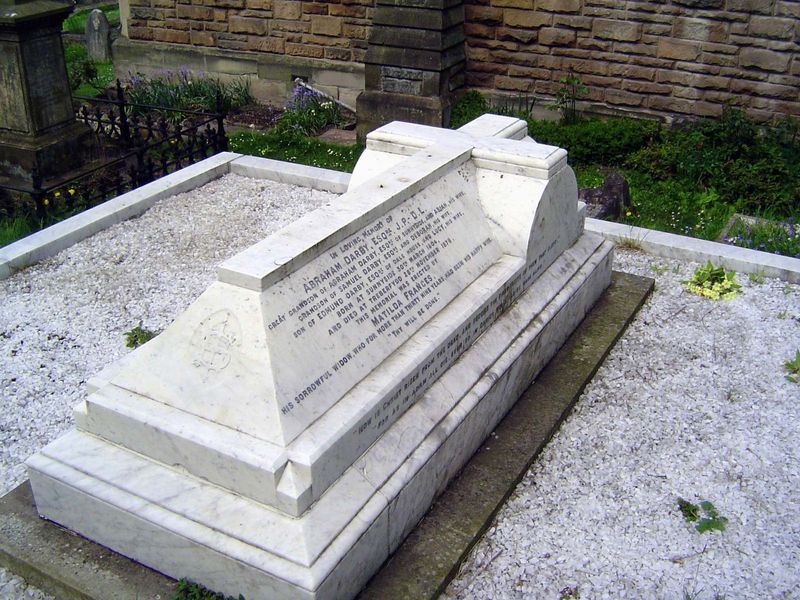 Unlike Darby I, II, and III, all of whom are buried in a nearby Quaker burial ground, Abraham Darby IV is in the churchyard here.