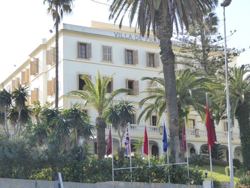 Here's the Villa de France, closed for about 20 years before reopening in 2014. The corner room up top, Room 35, was where Matisse stayed in