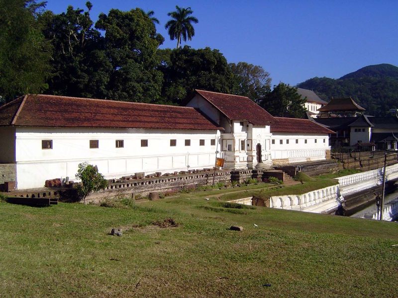 Here's part of the maligawa or royal palace of the last king. Its relation to the Temple of the Tooth is shown well here, but the picture is