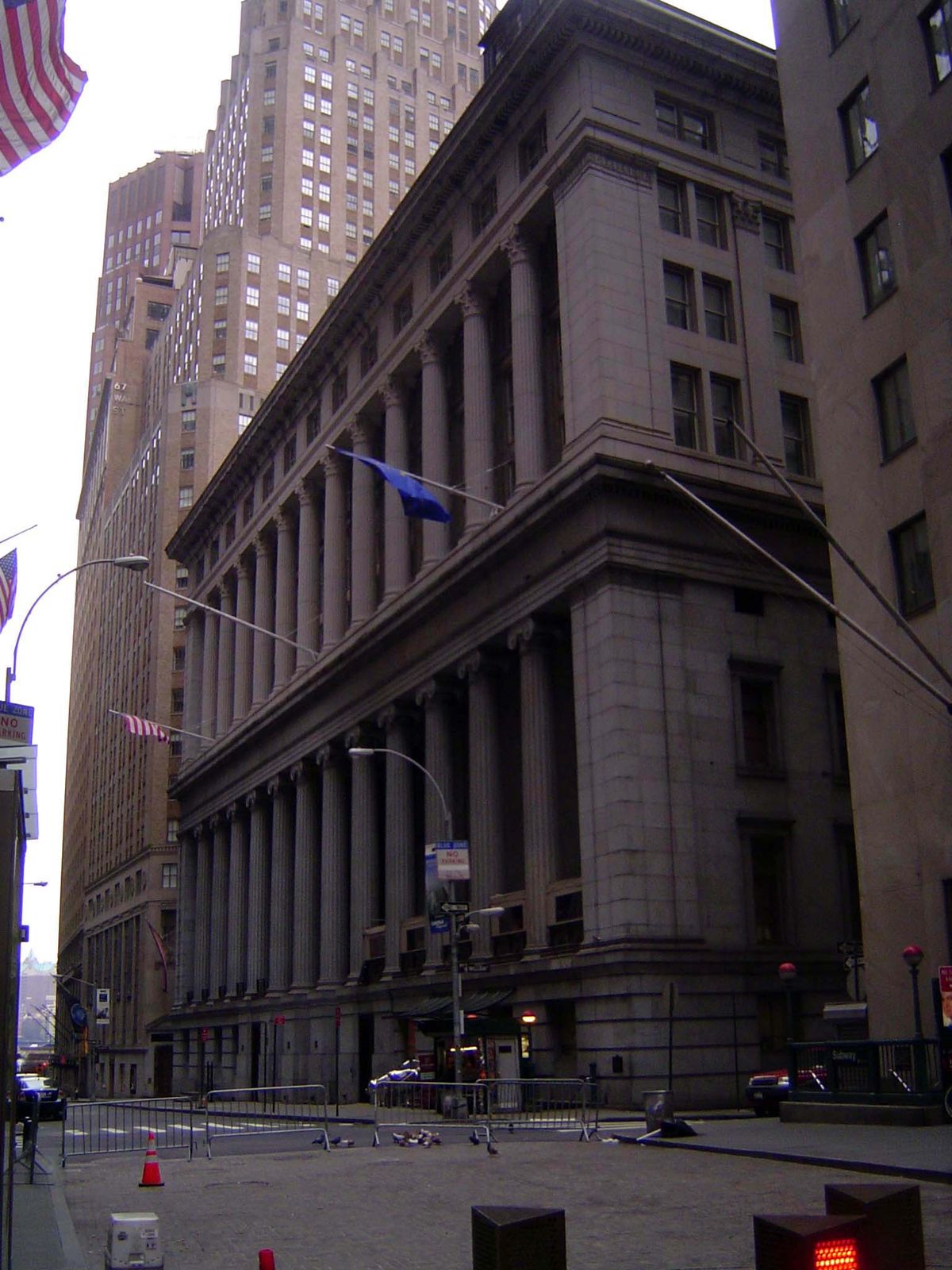 The Merchant's Exchange, at 55 Wall Street, was begun in 1841 by Isaiah Rogers and replaced a building destroyed by fire in 1835. The new bu