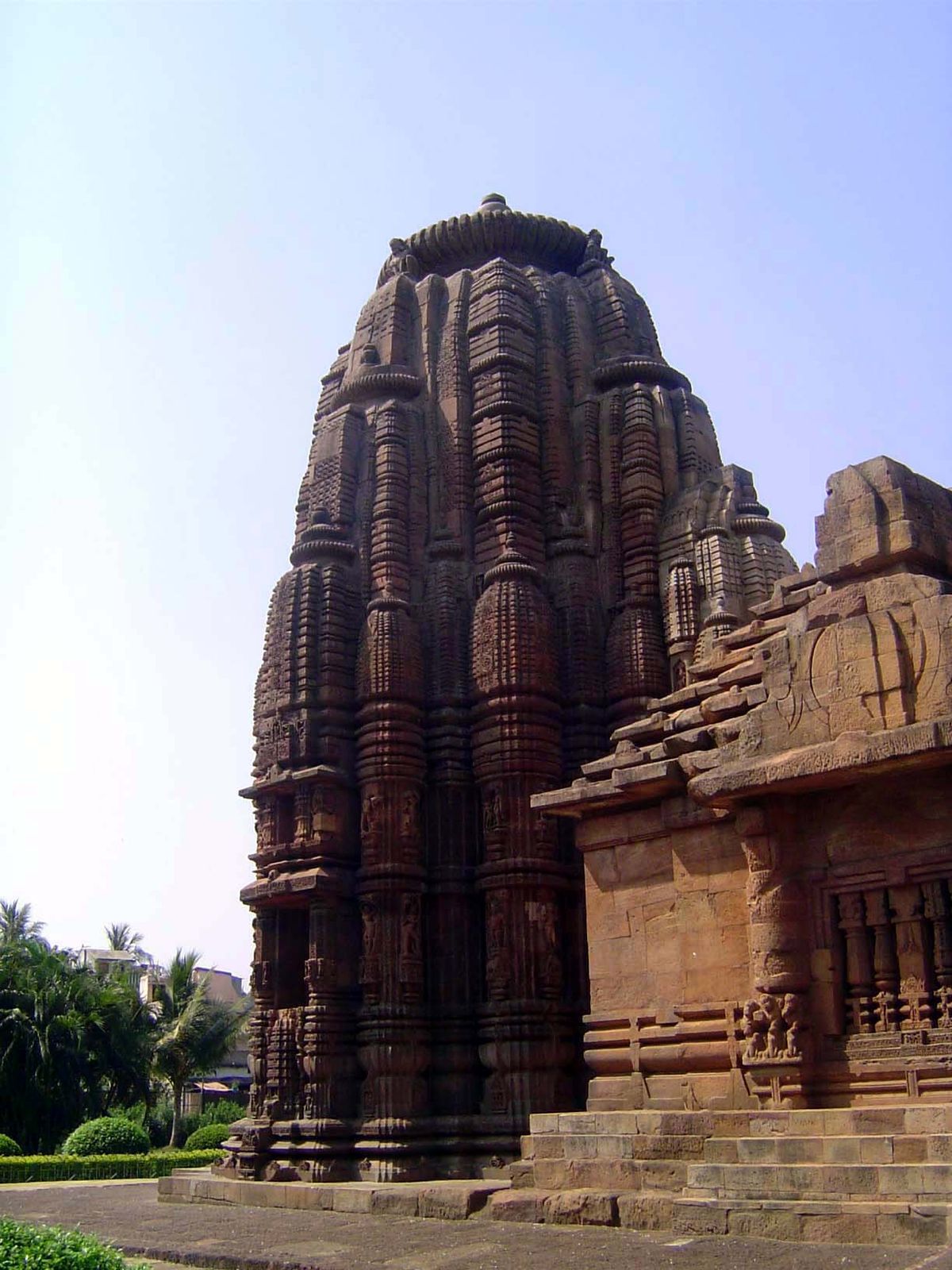 The projections, or rathas, on the tower are miniature versions of that tower.