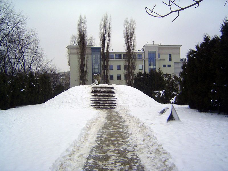 The Mila 18 Memorial is on the site of the underground headquarters of the Resistance. Rather than surrender, its occupants blew themselves 