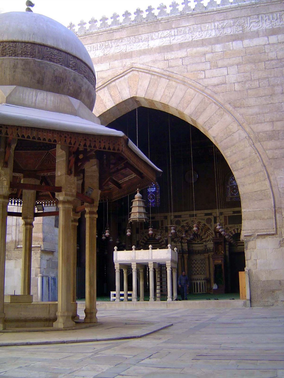 A view of the Mecca-facing iwan, with a marble dikka, a platform for leading prayers by those who cannot see the pulpit, or minbar.