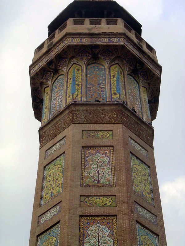 Ever seen anything like it? F.H. Andrews, an early principal of Lahore's Mayo Art School, wrote that the tile work was "extremely fine, part