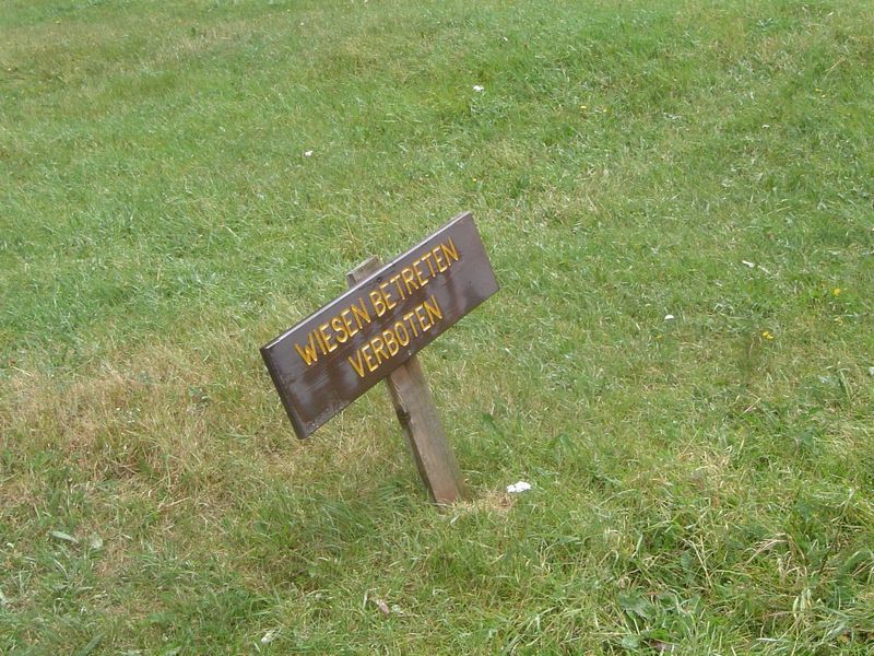 Meadow entry forbidden: stay on the path.