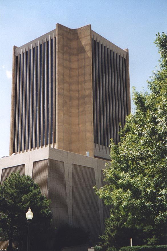 The last of the dinosaurs was the Physical Sciences Complex, completed in 1969 and designed by Dow Gumerson, reputedly to resist student att