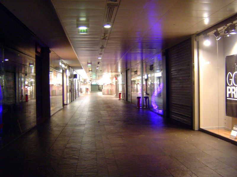 And here we are in the Forum. It's early Sunday morning.