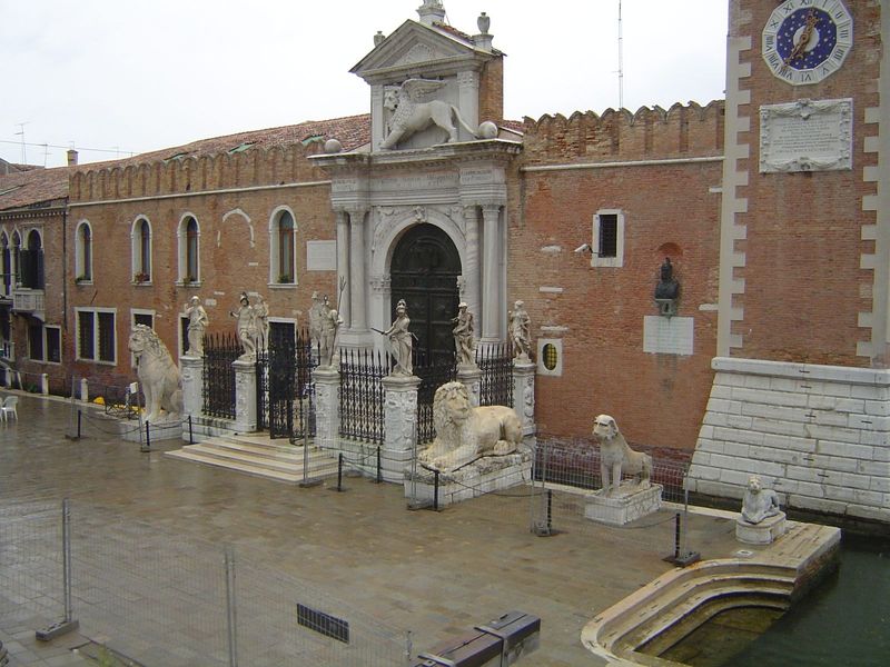 Sixteen thousand people worked in the Arsenal in 1400. Sixty years later this gateway, attributed to Antonio Gambello, was completed: it's o