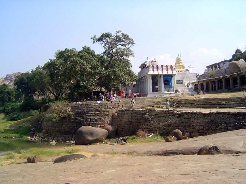 Close-up, with the Kodandarama Temple.