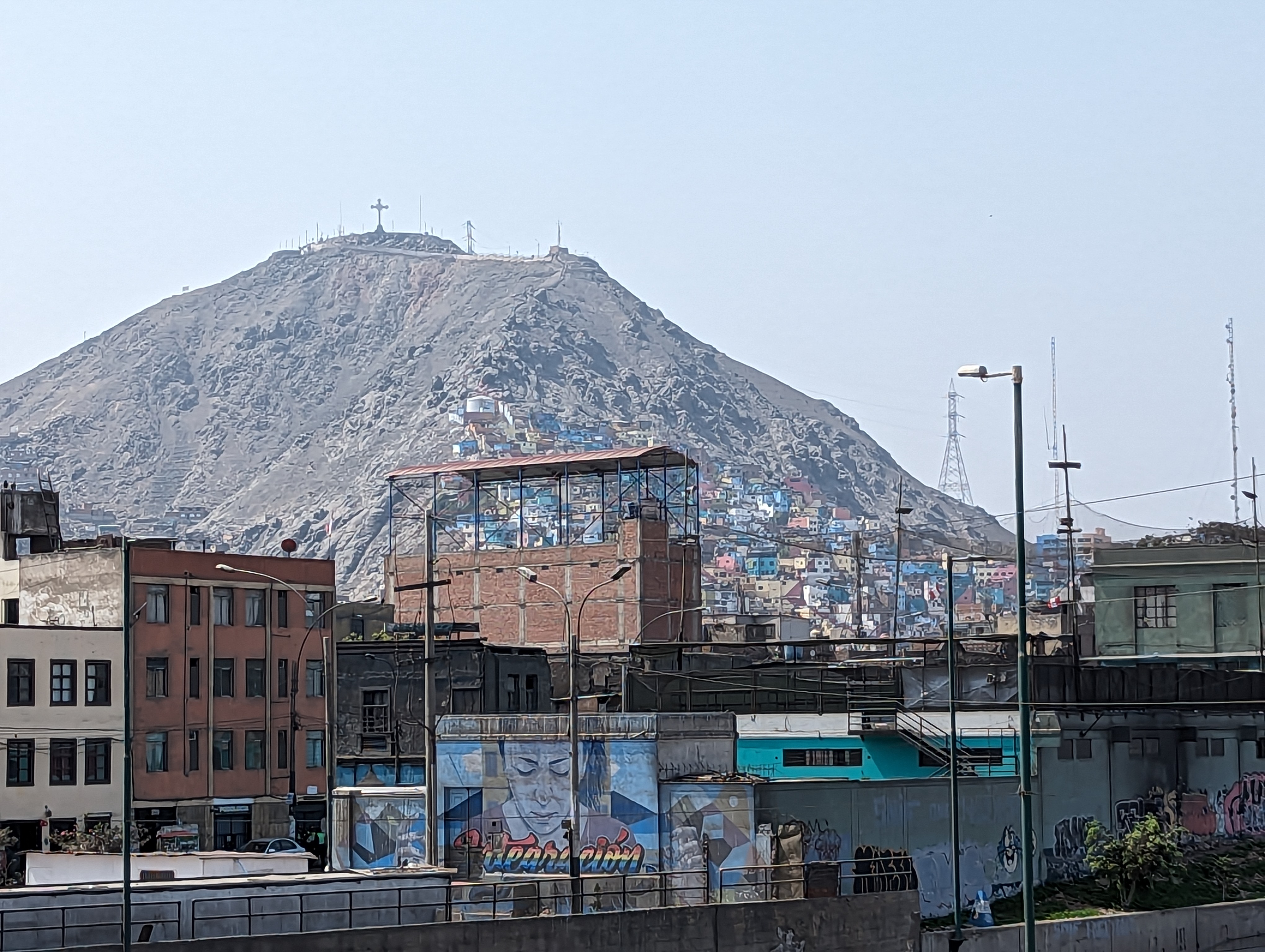 This mountain north of the river, Cerro San Cristobal, introduces Lima's steep-slope housing.  For more of this, see the Chimbote page.