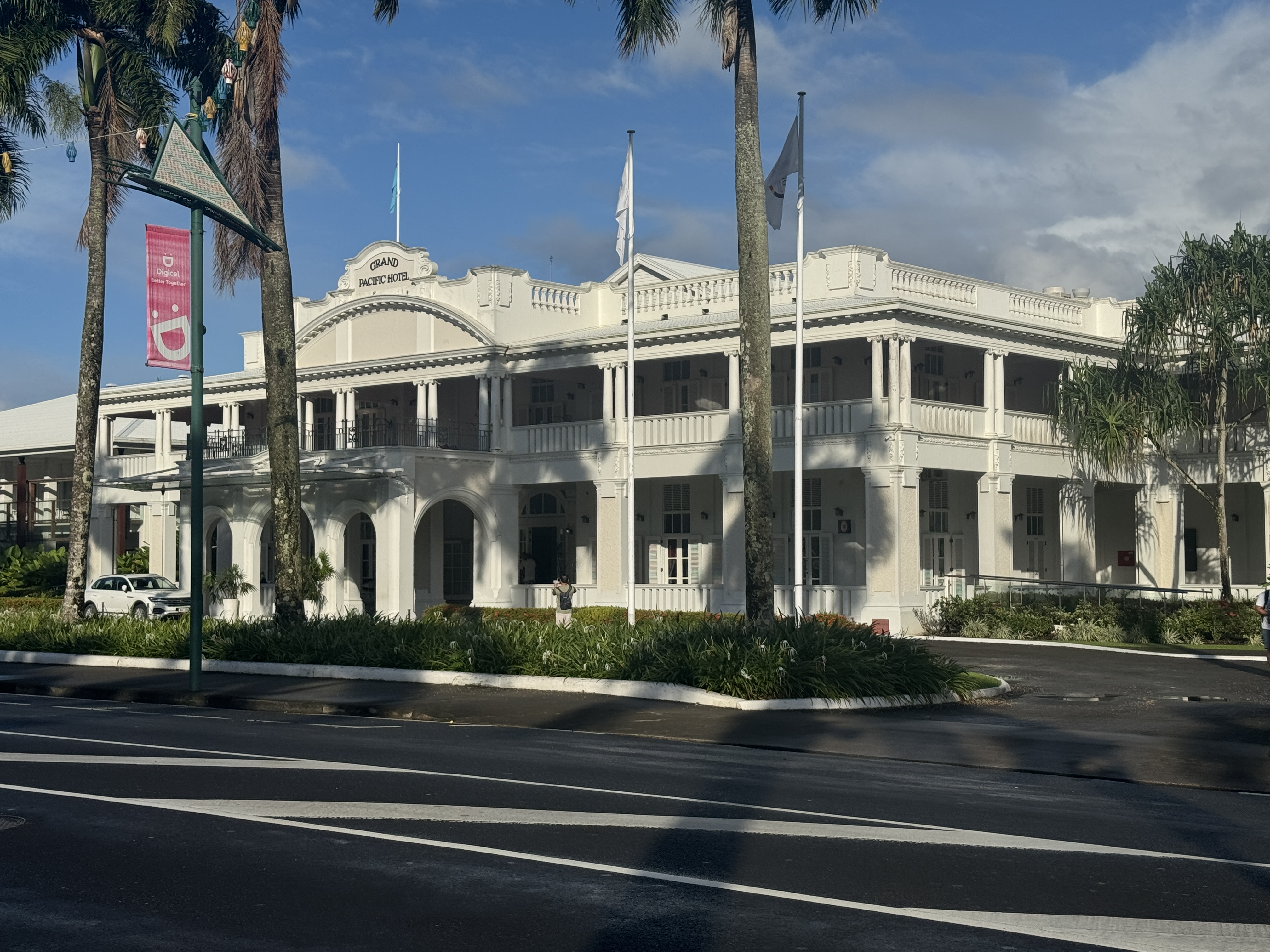 Business collapsed with the decline of passenger liners, and the hotel was closed from 1992 to 2014.   Surprisingly, it wasn't demolished.  