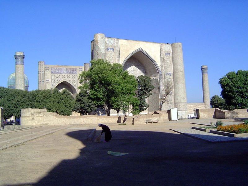 From a different angle: the two portals and the dome behind.
