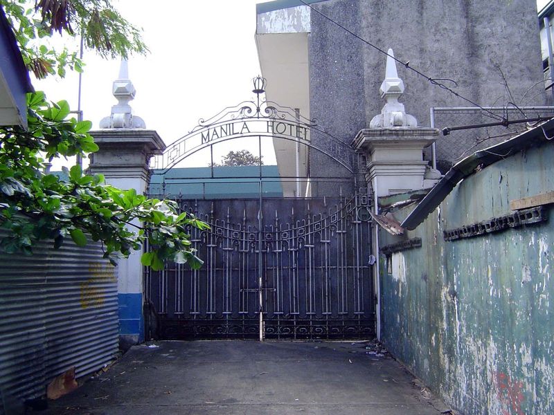 The hotel has slipped into a long decline, but this side gate hints at its former elegance. Characteristically, Burnham wrote that he did "n