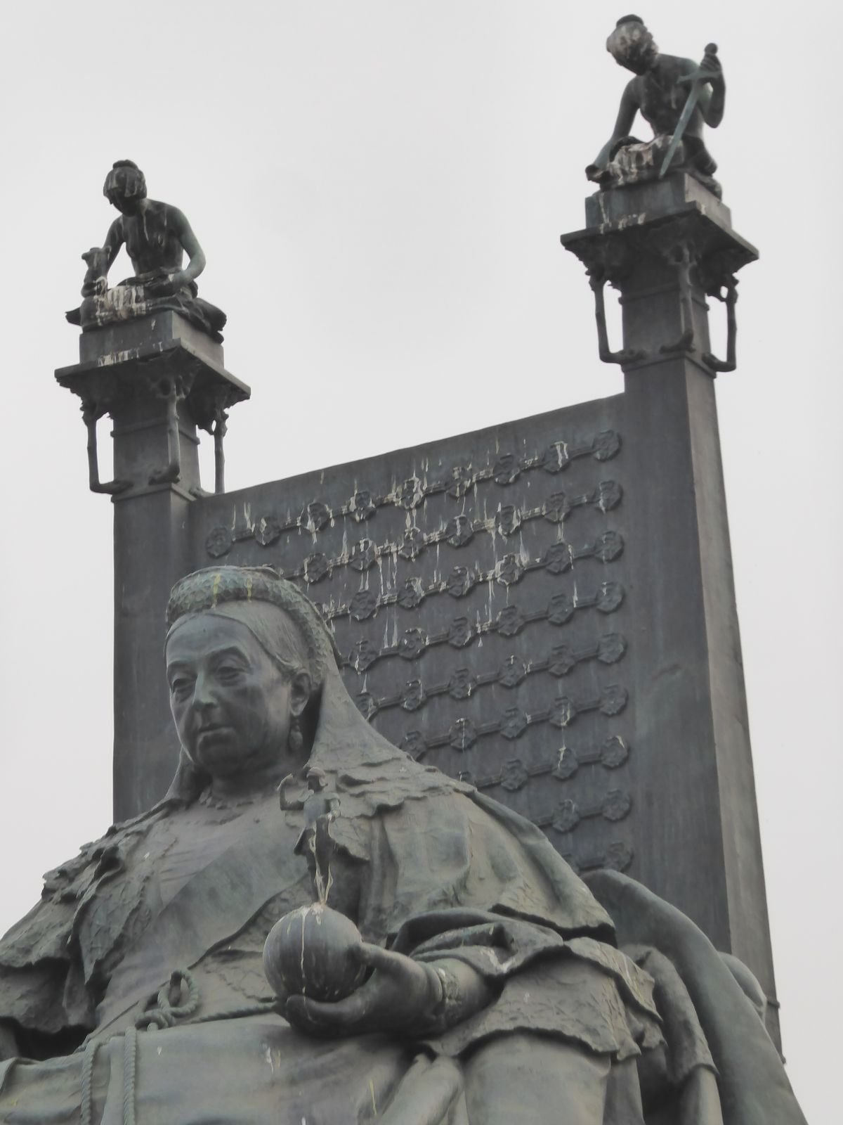 A fair amount of sculpture is still on display, including this statue outside the north entrance. Curzon had written that here Victoria "wil