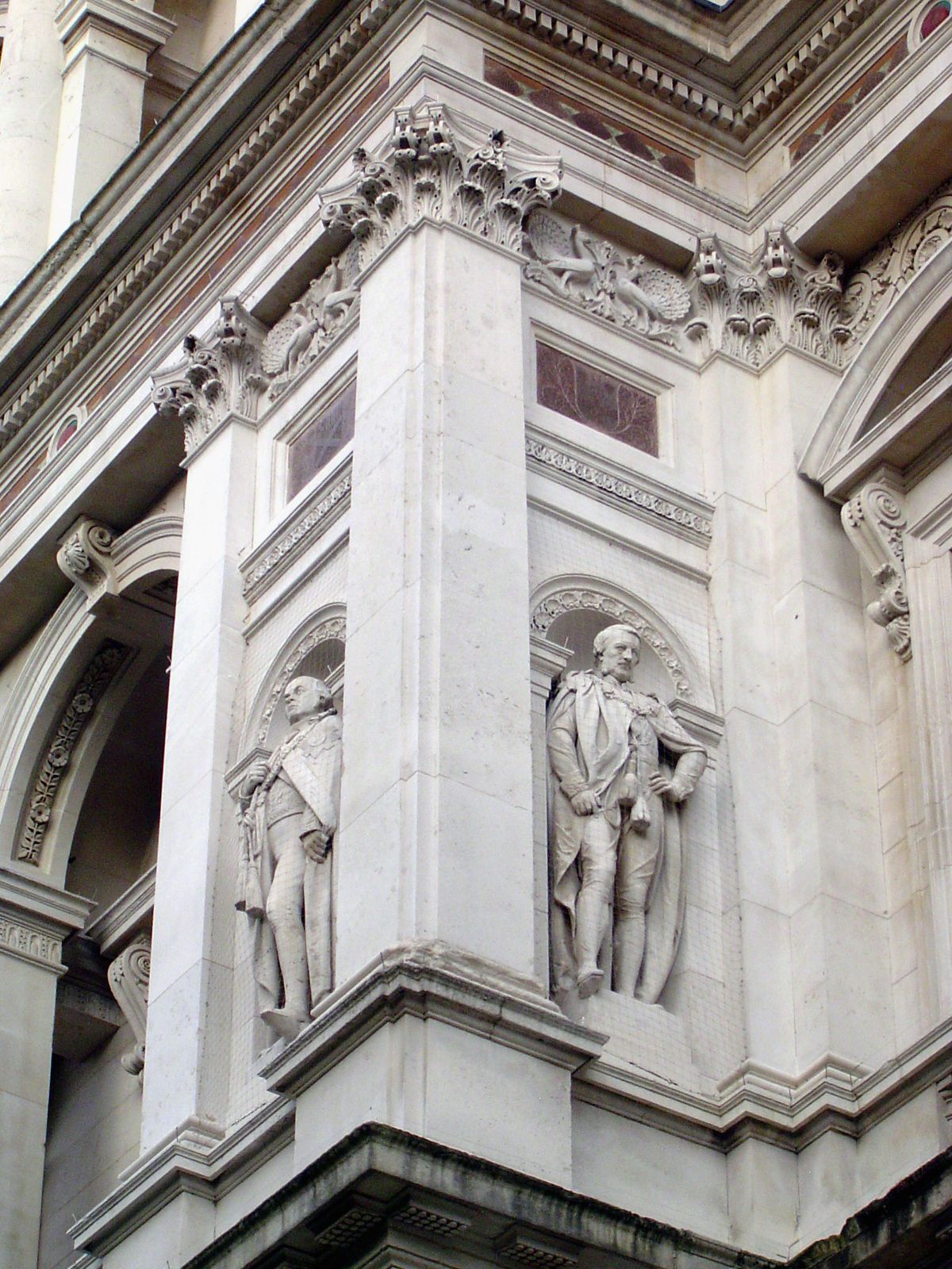 Could that possibly by him on the right, looking down from the heights of the old India Office and keeping an eye on Clive?