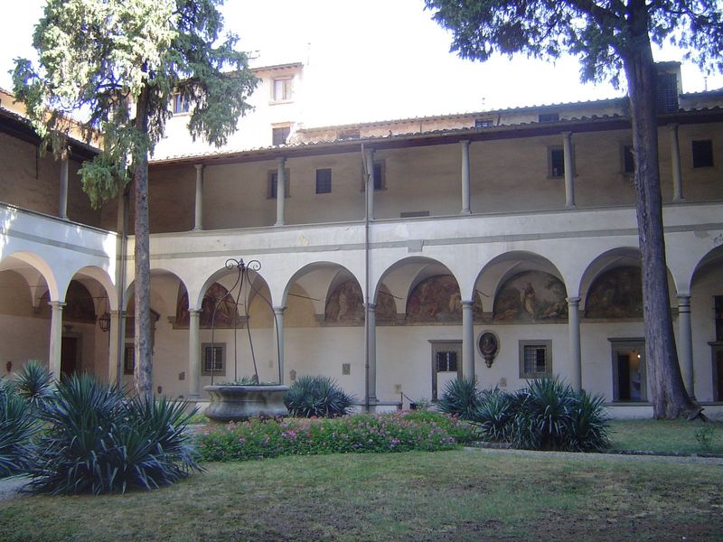This is the courtyard of Santa Maria del Carmine. It's attached to a church that is mostly very recent, completed in 1782. The church does h