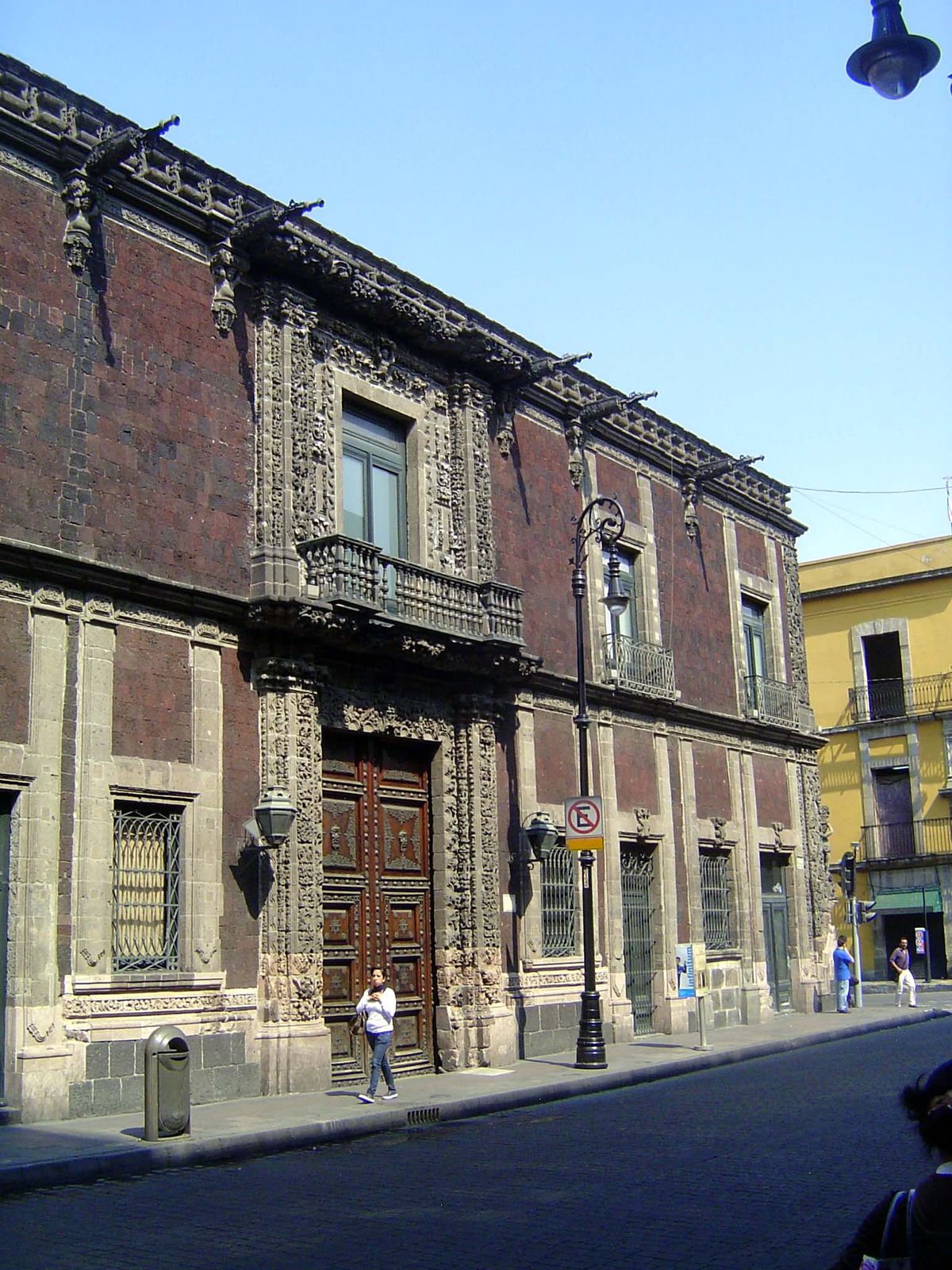 Another exterior, this from the Ximénez house of 1760, later the home of the Heras y Soto family and later still the home of the Mexico City