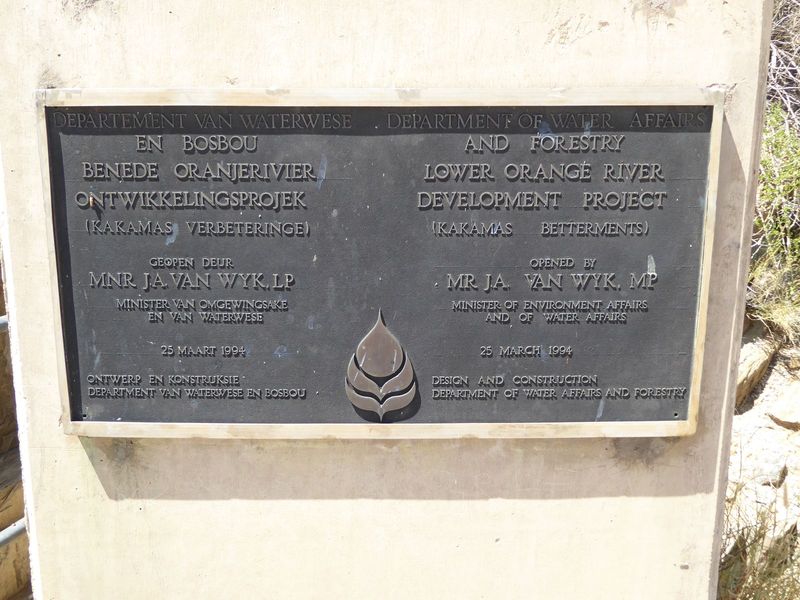 Plaque.