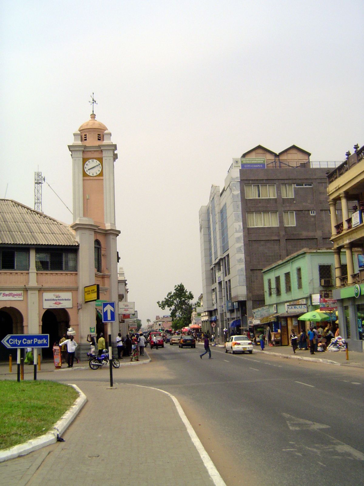 Accra Central, with the post office on the left.